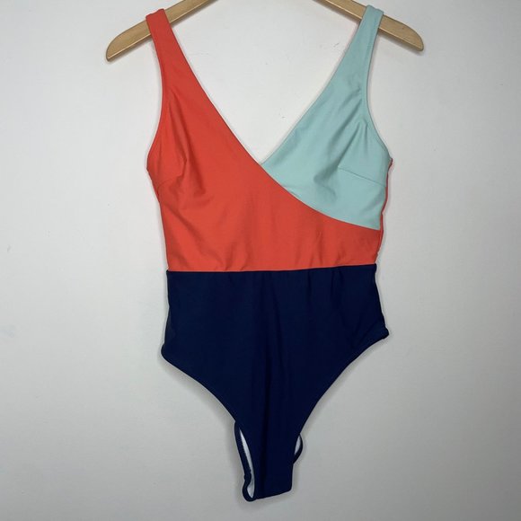 Cupshe Other - CUPSHE Color Block V-Neck One Piece Swimsuit Bathing Suit NWT Size M